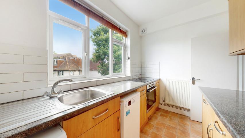 			2 Bedroom, 1 bath, 1 reception Flat			 Weech Road, West Hampstead
